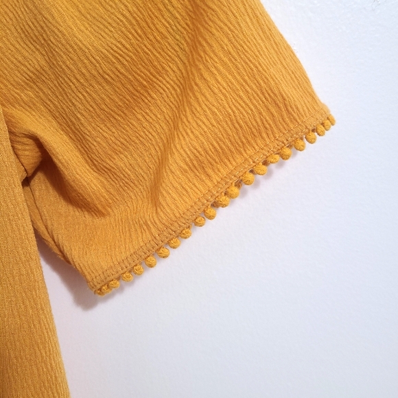 H&M Off-The-Shoulder Blouse - Women's X-Small - Picture 4 of 5